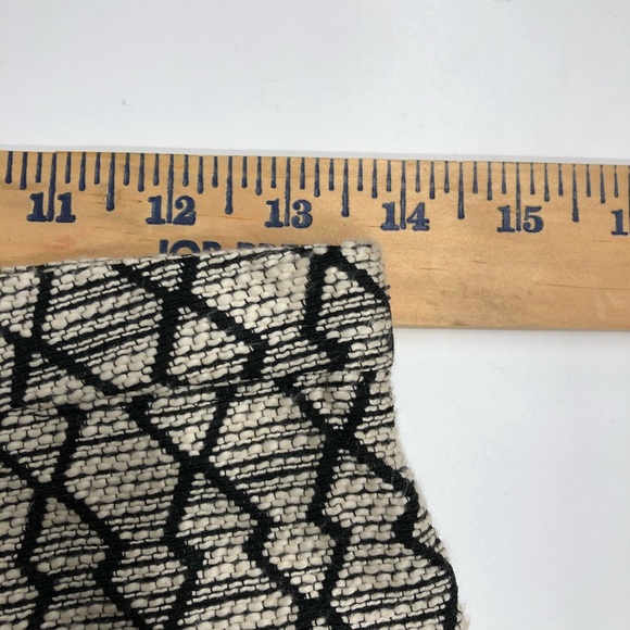 Lucia Couture high waisted shorts (6) - Picture 4 of 5